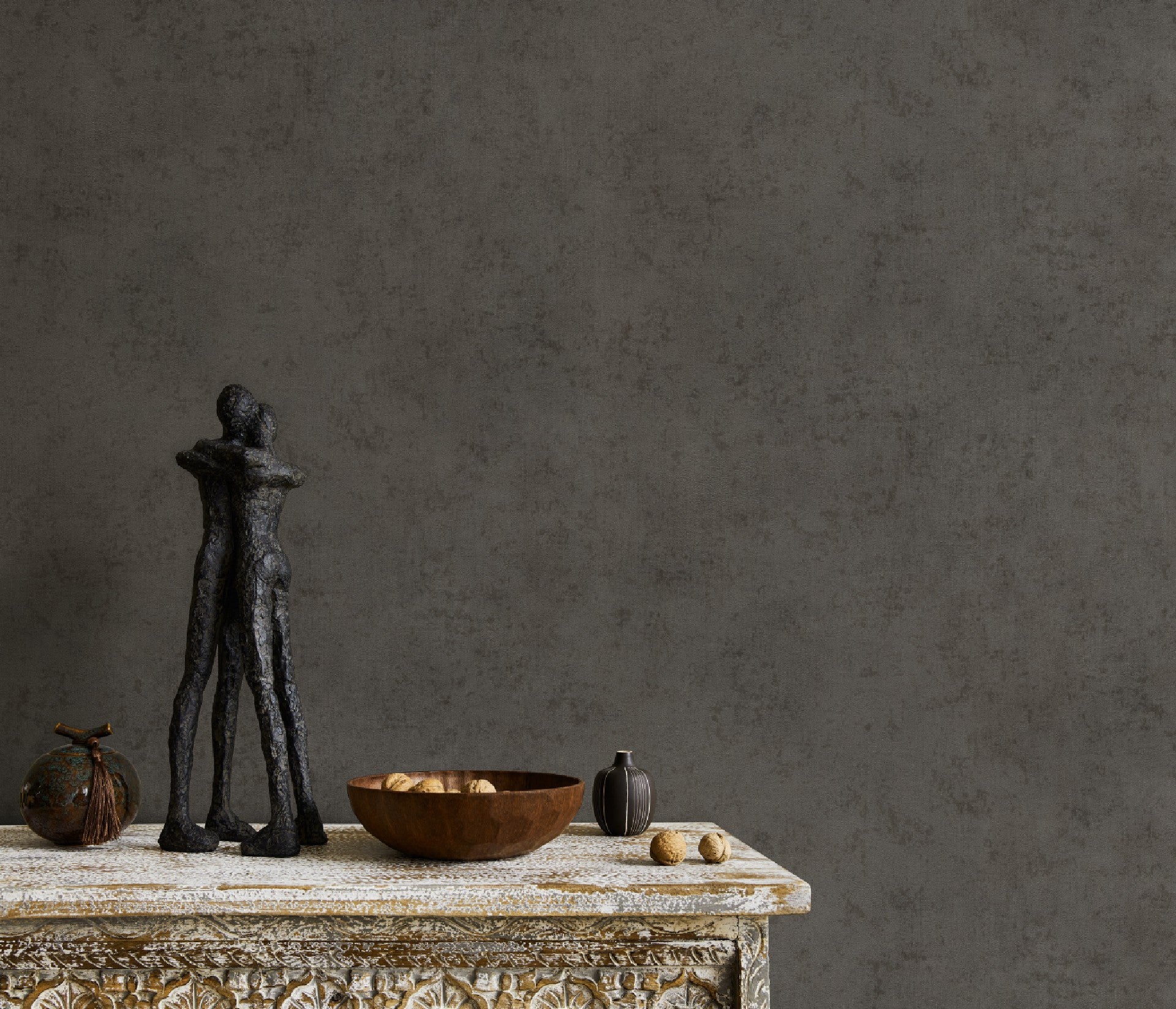 carta-da-parati-muro-materico-antracite-ambientata